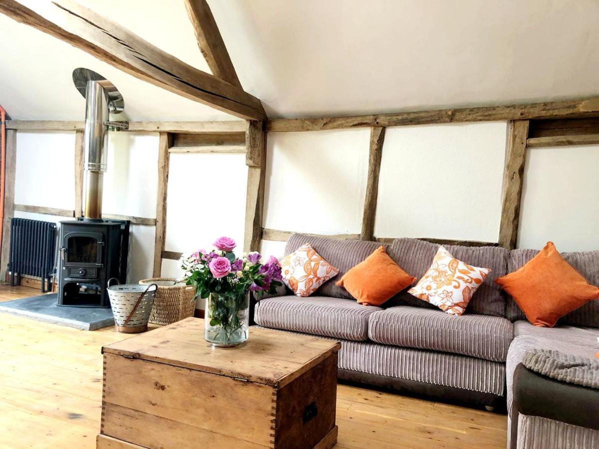 Hay Barn, Penrheol Farm, Unique Barn Conversion Билт-Уэлс Экстерьер фото